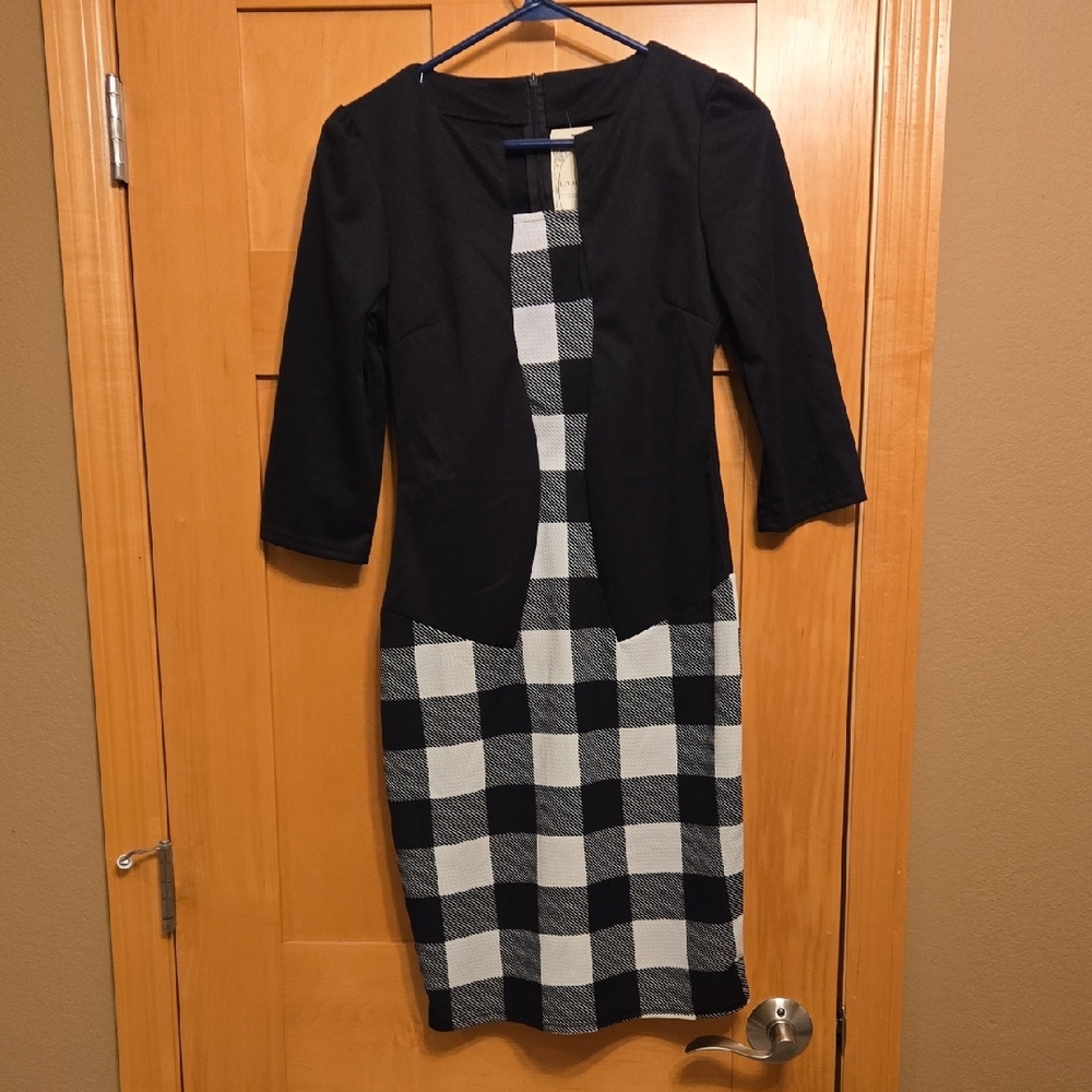 Elegant Black and White Checkered Dress